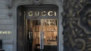 shareholders of gucci|is gucci a private company.